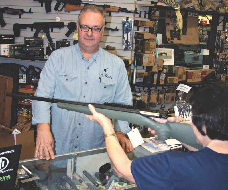 Customer trying rifle fit e991f65cda8cad0d03a7ea8cd2674507 201012 082501