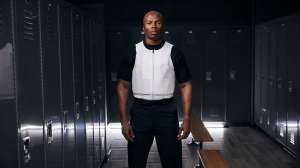 Safariland Vest Lifestyle Male LEO In Locker Room No Uniform No Firearm SAF APEX White 018