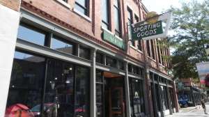 Online Sales Tax brick storefront 190104 112146 22324800fce26a819a1e10ad9771752c