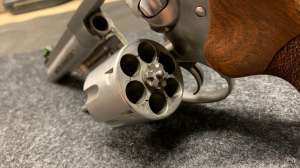 Revolver 1