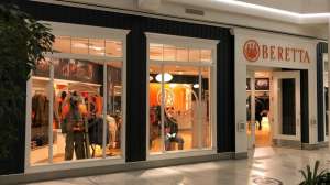 Beretta popup store in Mall of America Minneapolis f4159788da6a13a05c7755e7e3b29890