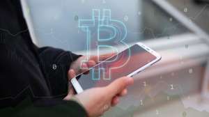 Cashless World i Stock 1297835788 Vasil Dimitrov f4159788da6a13a05c7755e7e3b29890 210812 082503
