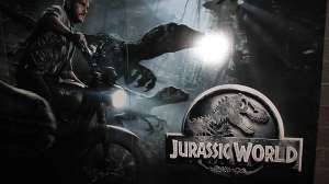 PR jurassic world CT061615 190104 101206