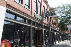 Online Sales Tax brick storefront 190104 112146 22324800fce26a819a1e10ad9771752c