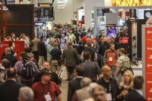 SHOT Show crowd e991f65cda8cad0d03a7ea8cd2674507 200917 142501