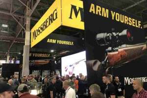 SHOW Show floor Mossberg Photo by Alan Clemons1 e991f65cda8cad0d03a7ea8cd2674507