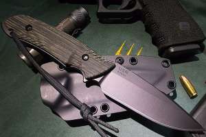 TR Attleboro Battle Knife Black Straight 190104 101142 630209a8129d64644d9f3fa32254607a