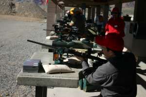 Listen Up rifle range crowd 190104 102507